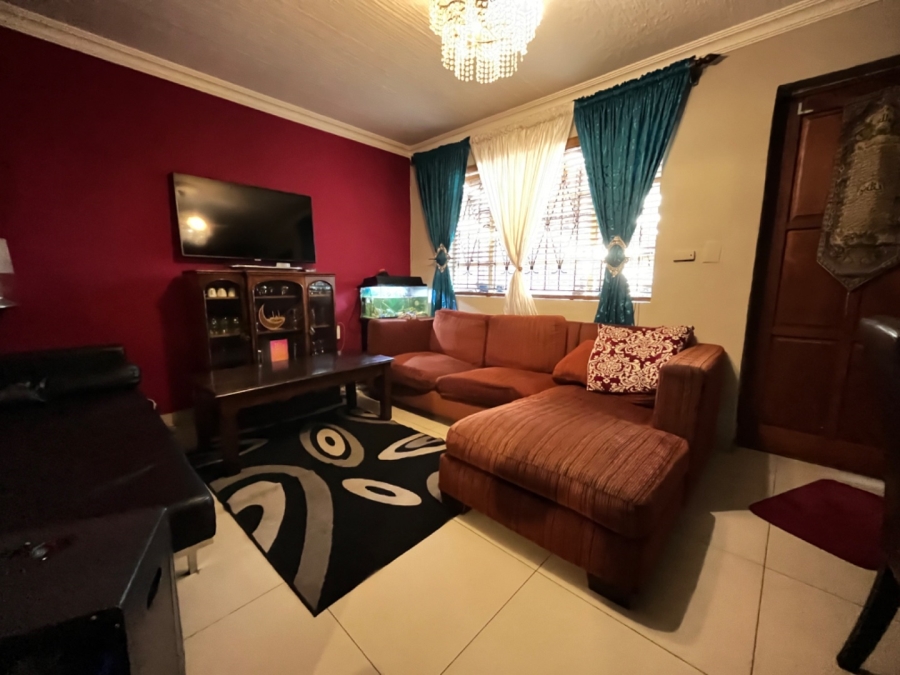  Bedroom Property for Sale in Woodlands Western Cape